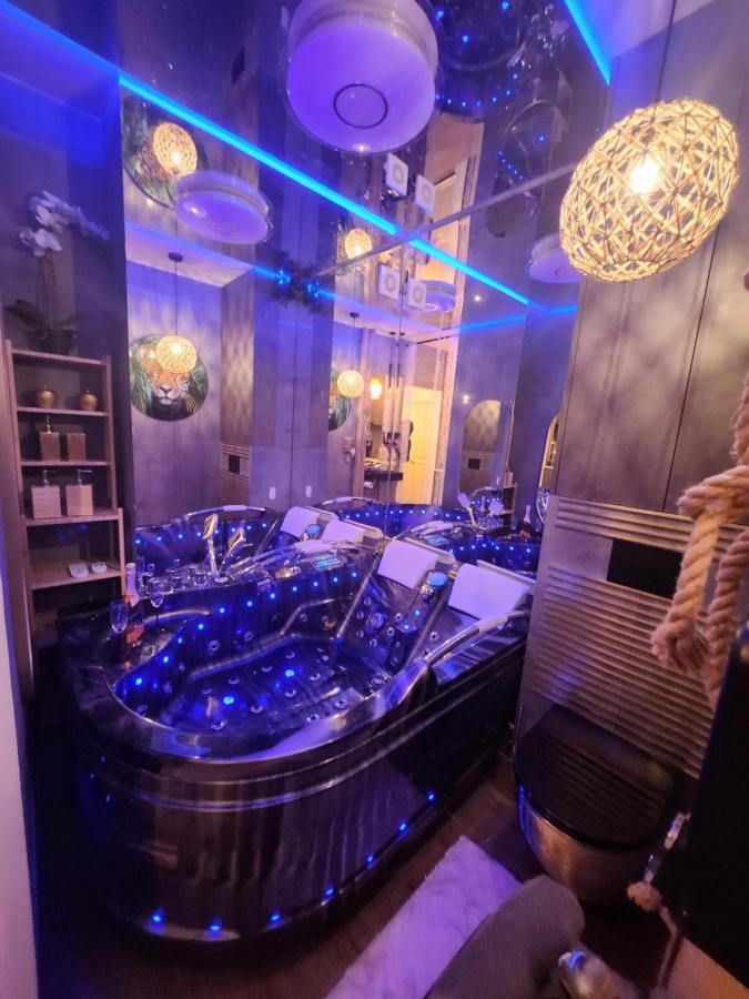 Warszawa Wola Wyjatkowe Studio Z Jacuzzi, Sauna I Fotelem Do Masazu - Exceptional Studio In Warsaw With Jacuzzi, Sauna And Massage Chair Eksteriør bilde